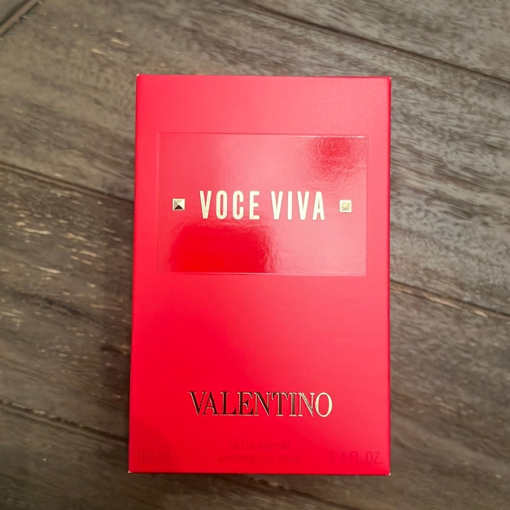 Valentino Voce Viva perfume box only